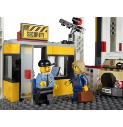 Lego 4207 City Garage with Elevator