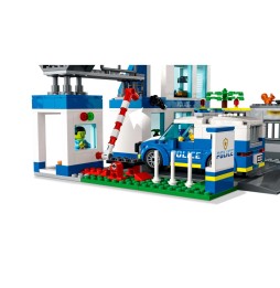 LEGO City 60316 Posterunek policji - 668 elementów