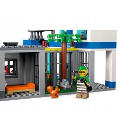 LEGO City 60316 Police Station - 668 Pieces