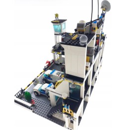 LEGO City 7744 Secția de Poliție - set de cărămizi