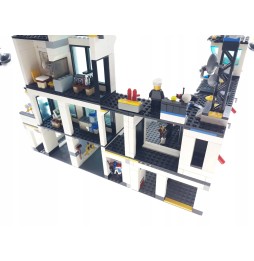 LEGO City 7744 Secția de Poliție - set de cărămizi