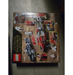 LEGO Star Wars 75250 Chase on Speeder Bikes