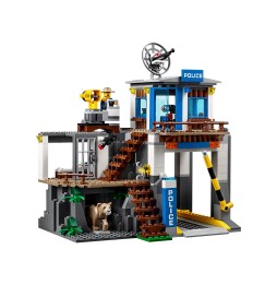 LEGO City 60174 Post de poliție montan