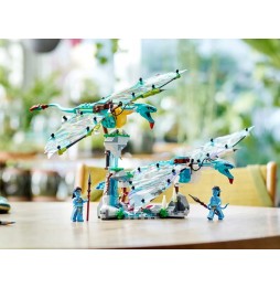 LEGO Avatar Jake and Neytiri's First Flight 75572