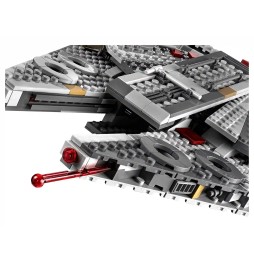 LEGO Star Wars Millennium Falcon 75257