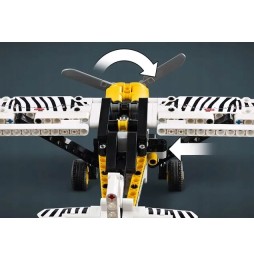 LEGO Technic 42198 Avion de transport 8+