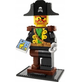 LEGO 40504 Omagiu pentru minifigurine Căpitanul Barbă Roșie