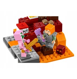 LEGO Minecraft 21139 Lupta în Nether set