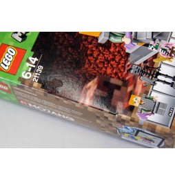 LEGO Minecraft 21139 Battle in the Nether Set