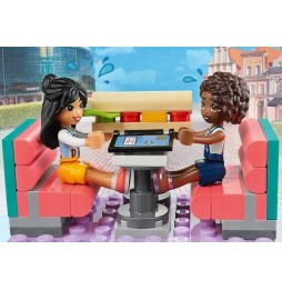 LEGO Friends Bar în centrul orașului Heartlake 41728