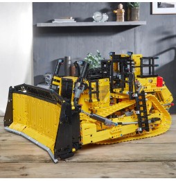 LEGO Technic CAT D11 Bulldozer 42131