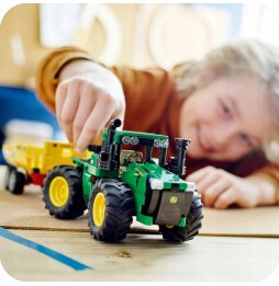 LEGO Technic Traktor John Deere z Przyczepą