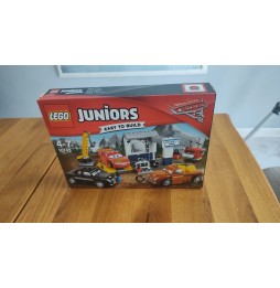 LEGO 10743 Juniors - Mașini 3 - Atelierul lui Smokey