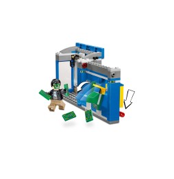 Klocki LEGO Super Heroes Walka o bankomat 76082