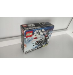 LEGO 75075 Star Wars AT-AT Cutie Distrusă