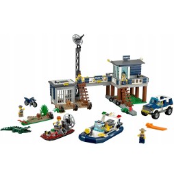 LEGO City 60069 Swamp Police Station