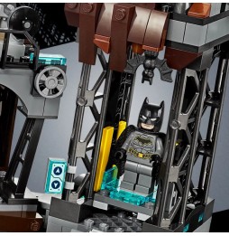 LEGO Super Heroes Clayface Attacks Batman's Cave