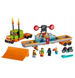 LEGO 60294 City Stuntz ciężarówka kaskaderska