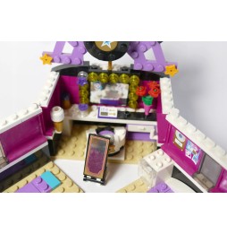 LEGO Friends Dressing Room pentru staruri Pop 41104