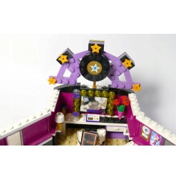 LEGO Friends Dressing Room pentru staruri Pop 41104