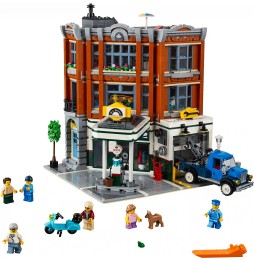 LEGO 10264 Corner Garage - Creative Fun