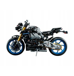 LEGO Technic 42159 replica Yamaha MT-10 SP