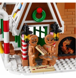 LEGO 10267 Gingerbread House with Minifigures