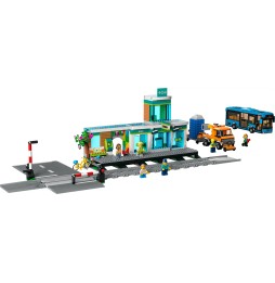 LEGO City Gara și Camion cu înghețată