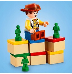 LEGO Toy Story 4 Woody și Buzz Controlat 10766