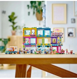 LEGO Friends Clădiri de pe strada principală 41704