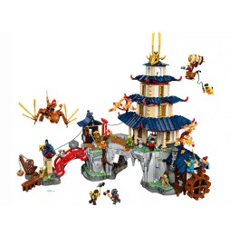 LEGO Ninjago 71814 - Orașul turneului cu templu