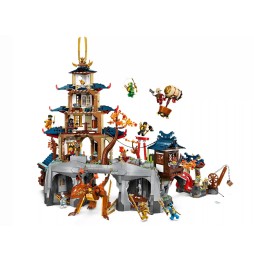 LEGO Ninjago 71814 - Orașul turneului cu templu