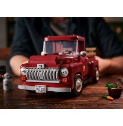 LEGO Creator Expert 10290 Pickup Truck