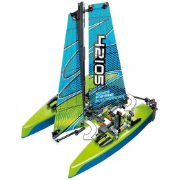 LEGO Technic 42105 Catamaran - Jucărie plutitoare