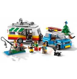 LEGO 31108 Camping de Vacanță cu Familia