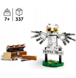 LEGO Harry Potter 76425 Hedwig on Privet Drive