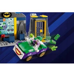 LEGO Batman - Peștera lui Batman cu Joker și Batgirl