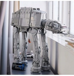 LEGO Star Wars AT-AT 75313 Outlet Cutie Deteriorată