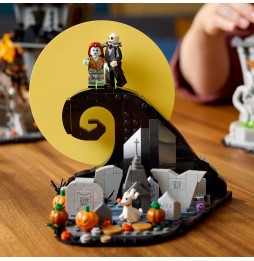 LEGO 21351 Orășelul Halloween al lui Tim Burton