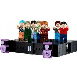 LEGO BTS Dynamite 21339 - 749 pieces