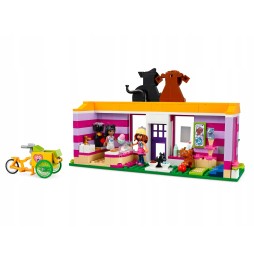 LEGO Friends Café at the Animal Shelter 41699