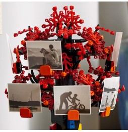 LEGO Ideas 21346 Family Tree