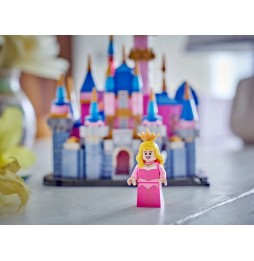 LEGO 40720 Sleeping Beauty's Small Castle