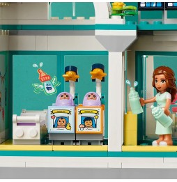 LEGO Friends Spitalul din orașul Heartlake 42621