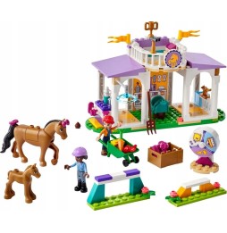 LEGO Friends 41746 Antrenament cu cai