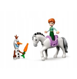 LEGO Disney Distracție în castel cu Anna și Olaf 43204