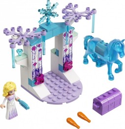 LEGO Disney Elsa și grajdul de gheață Nokka 43209