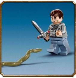 LEGO Harry Potter Bătălia de la Hogwarts 730 piese